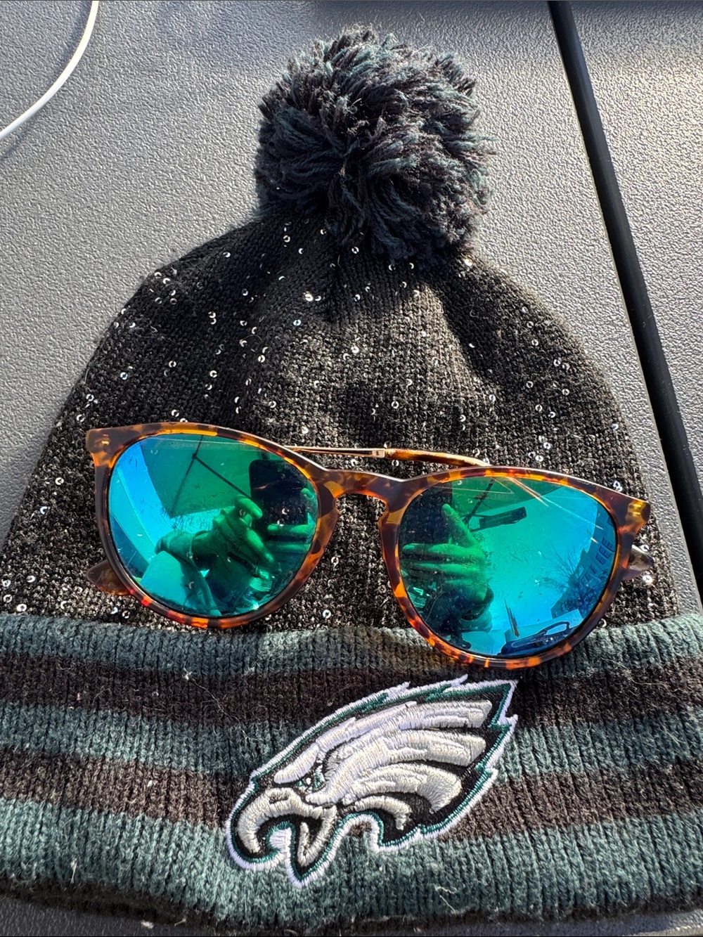 Kids Pom Pom Beanie Hat with Green and Black Stripes SET 🦅
